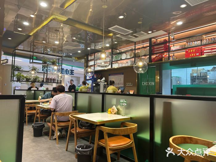 王小赞·肥肠竹林鸡(EFC欧美广场店)大众点评精选！(图4)